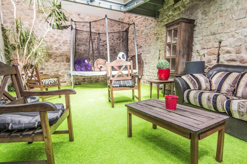 Appartement Avec Jardin Interieur 4 Pers Centre Ville Nemours Exterior foto